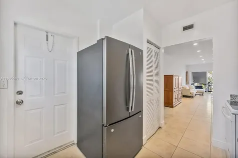 9260 Bay Harbor Terrace Bay Harbor Islands FL 33154