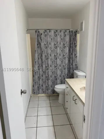 805 W 79th Place Hialeah FL 33014