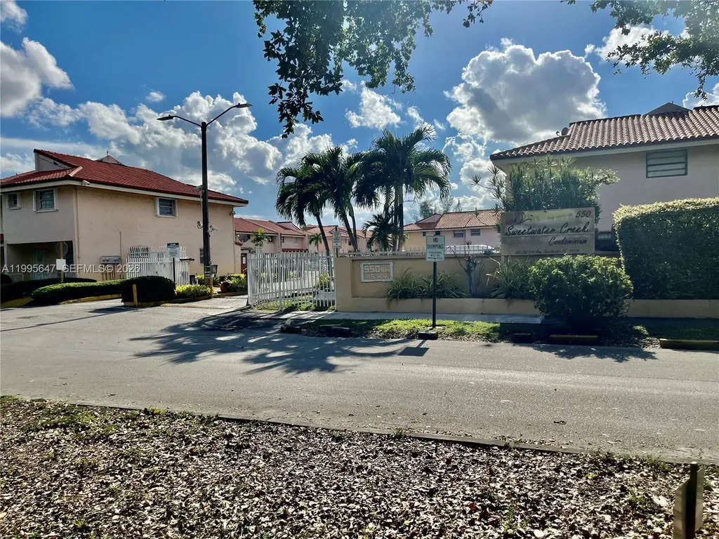 550 SW 115th Avenue Sweetwater FL 33174