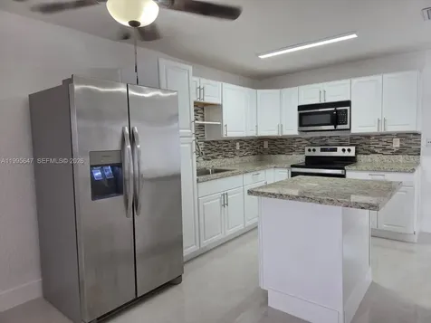 550 SW 115th Avenue Sweetwater FL 33174