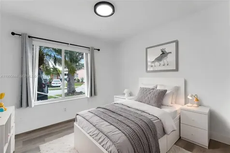 17570 SW 142nd Court Miami FL 33177