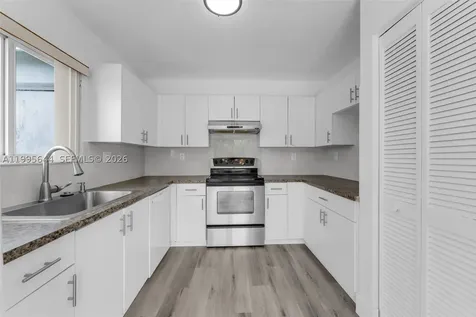 17570 SW 142nd Court Miami FL 33177