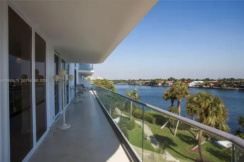 19707 Turnberry Way Aventura FL 33180