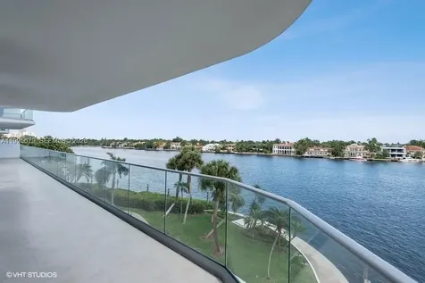 19707 Turnberry Way Aventura FL 33180