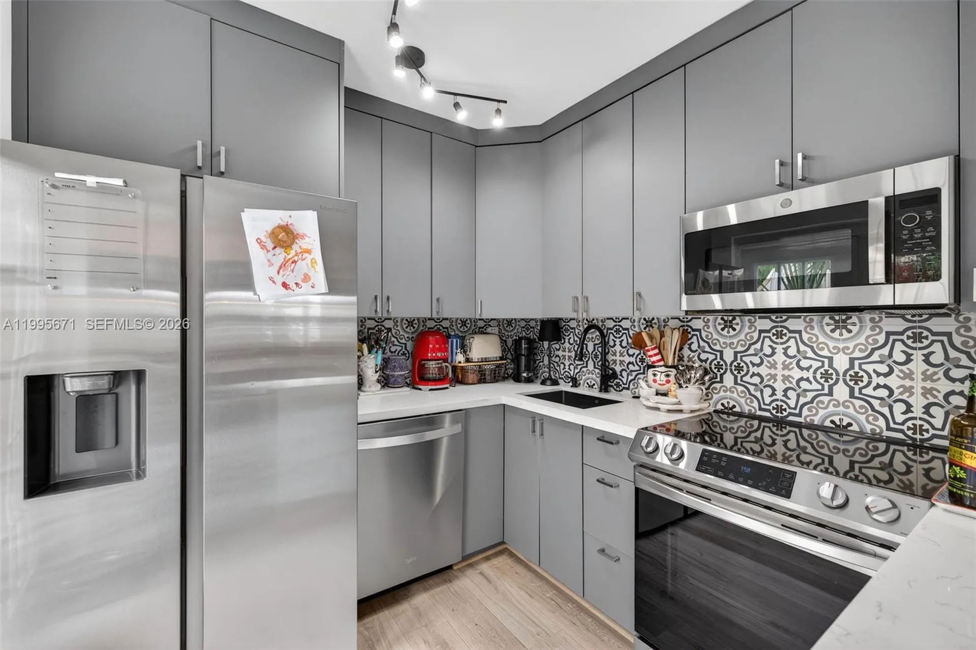 4525 NE 21st Avenue Fort Lauderdale FL 33308