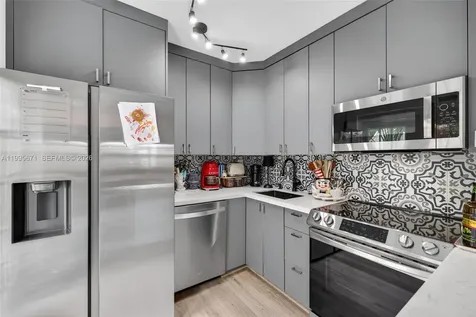 4525 NE 21st Avenue Fort Lauderdale FL 33308