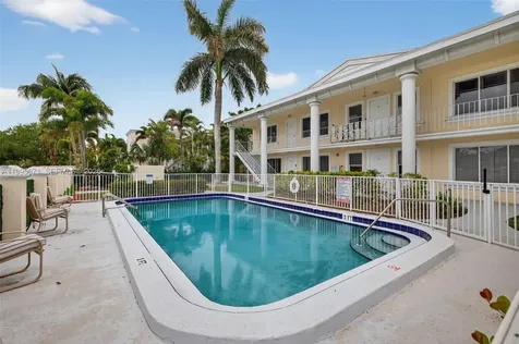 4525 NE 21st Avenue Fort Lauderdale FL 33308