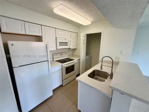 1253 SW 46th Avenue Pompano Beach FL 33069