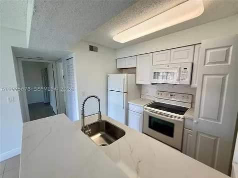 1253 SW 46th Avenue Pompano Beach FL 33069