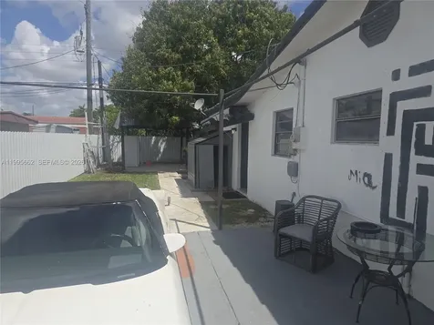 9725 SW 15th Street Miami FL 33174