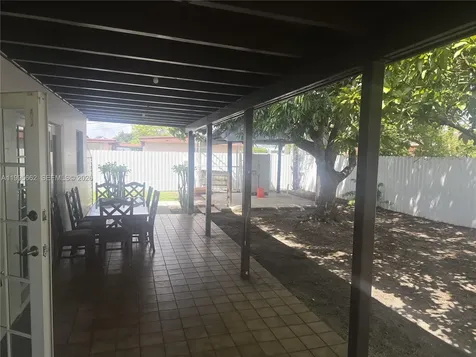 9725 SW 15th Street Miami FL 33174