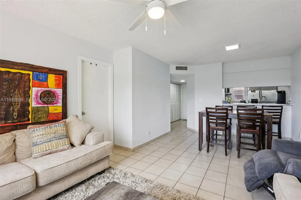 9930 Twin Lakes Drive Coral Springs FL 33071