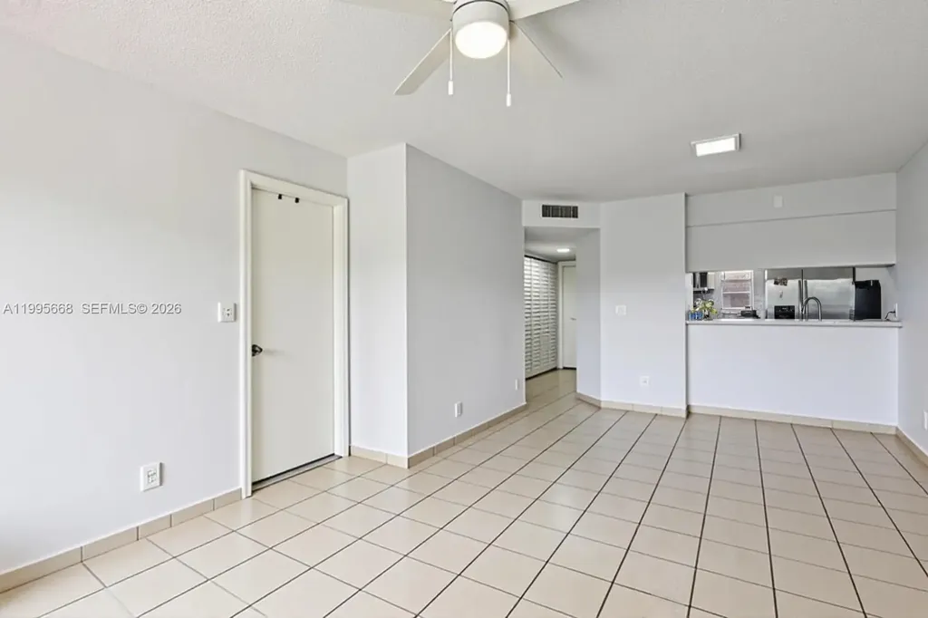 9930 Twin Lakes Drive Coral Springs FL 33071