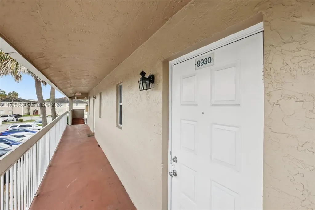 9930 Twin Lakes Drive Coral Springs FL 33071