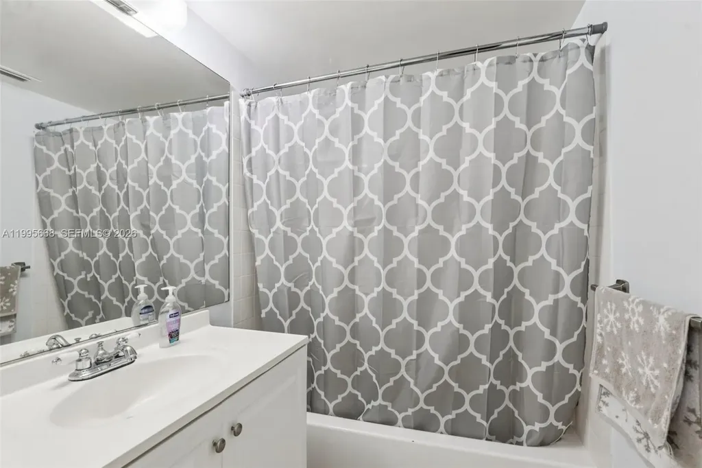 9930 Twin Lakes Drive Coral Springs FL 33071
