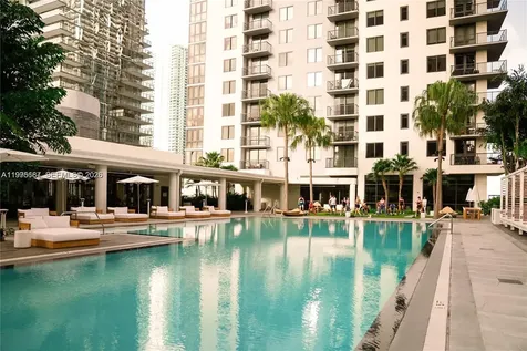 275 SW 6th Street Miami FL 33130