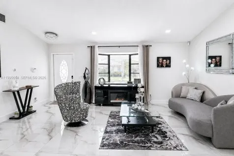8253 NW 2nd Court Coral Springs FL 33071