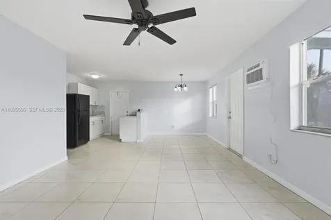 533 NW 15th Way Fort Lauderdale FL 33311