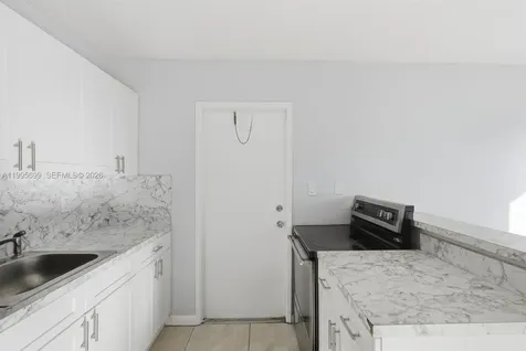 533 NW 15th Way Fort Lauderdale FL 33311