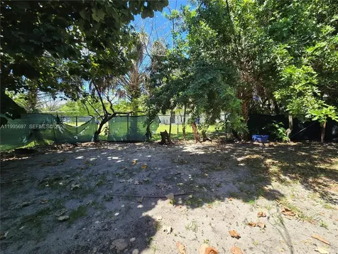 1413 NW 3rd Street Fort Lauderdale FL 33311