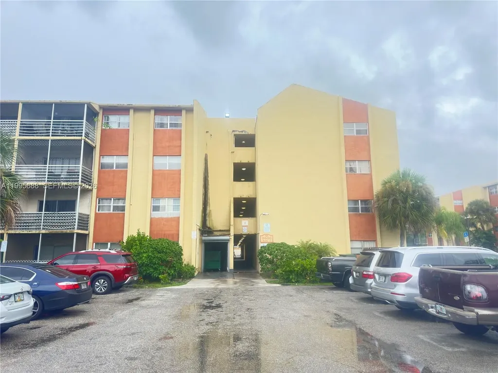 3600 NW 21st Street Lauderdale Lakes FL 33311