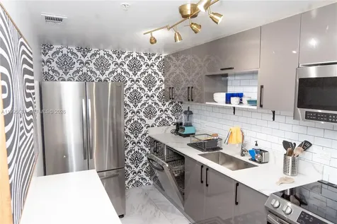 7501 E Treasure Drive North Bay Village FL 33141
