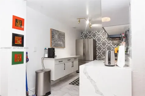 7501 E Treasure Drive North Bay Village FL 33141