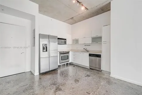 133 NE 2nd Avenue Miami FL 33132