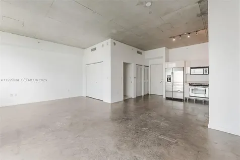 133 NE 2nd Avenue Miami FL 33132
