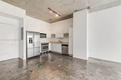 133 NE 2nd Avenue Miami FL 33132