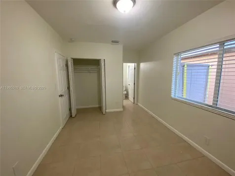 Miami FL 33128