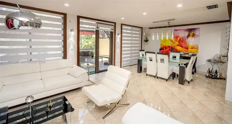 9955 Costa Del Sol Boulevard Doral FL 33178