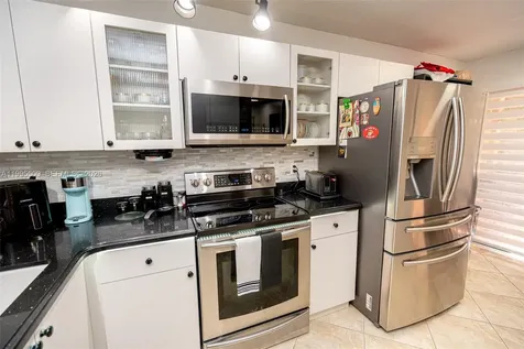 9955 Costa Del Sol Boulevard Doral FL 33178
