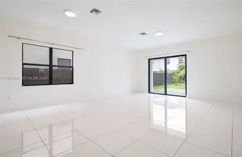 8836 NW 161st Terrace Miami Lakes FL 33018