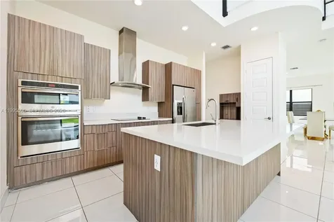 8836 NW 161st Terrace Miami Lakes FL 33018