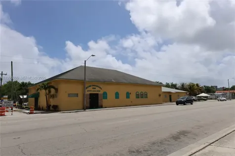 4343 NW 17th Avenue Miami FL 33142