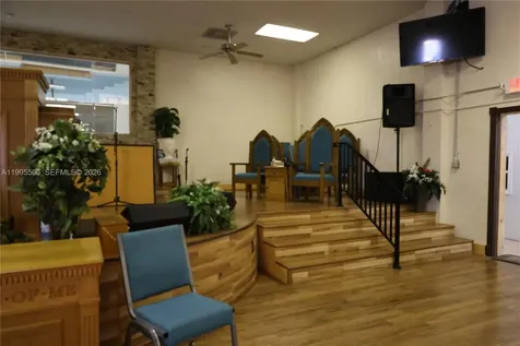 4343 NW 17th Avenue Miami FL 33142