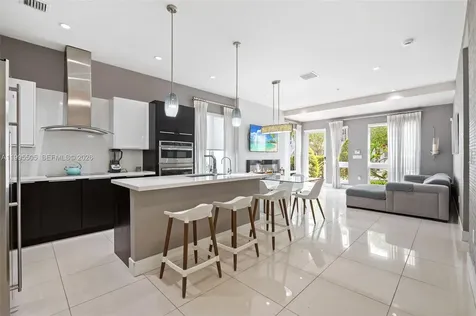 10305 NW 63rd Terrace Doral FL 33178