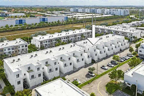 10305 NW 63rd Terrace Doral FL 33178