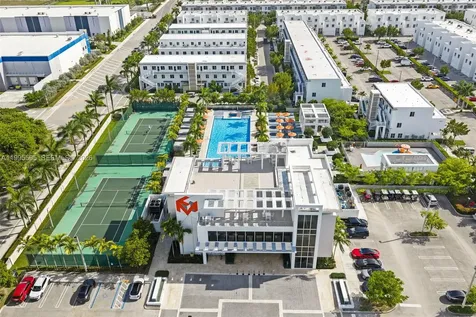 10305 NW 63rd Terrace Doral FL 33178