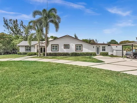 6920 SW 182nd Way Southwest Ranches FL 33331