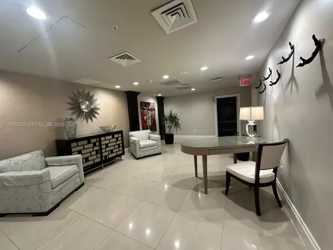 6001 N Ocean Drive Hollywood FL 33019
