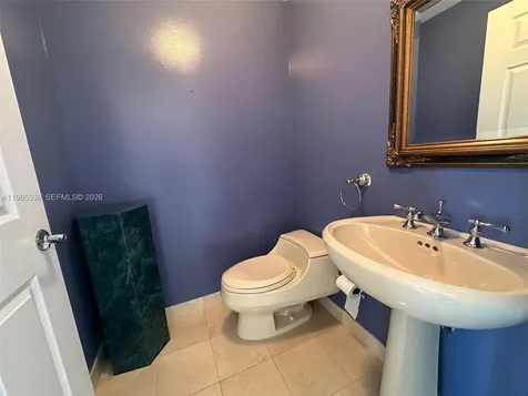 6001 N Ocean Drive Hollywood FL 33019