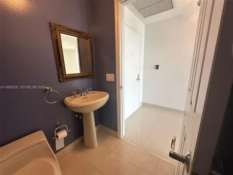 6001 N Ocean Drive Hollywood FL 33019