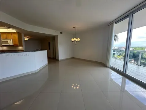 6001 N Ocean Drive Hollywood FL 33019