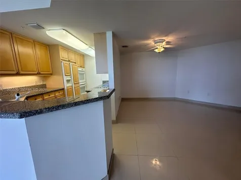 6001 N Ocean Drive Hollywood FL 33019
