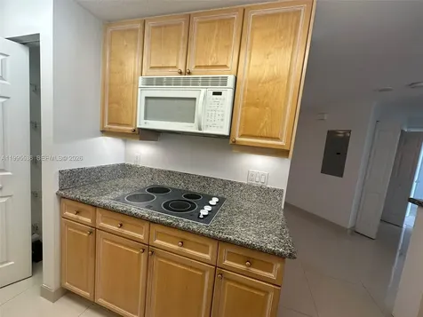 6001 N Ocean Drive Hollywood FL 33019