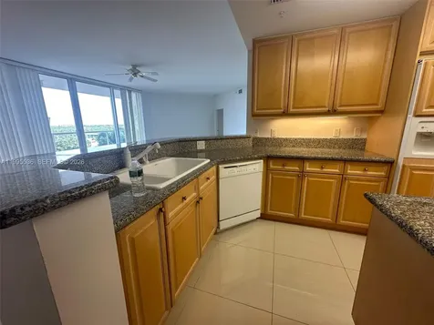 6001 N Ocean Drive Hollywood FL 33019