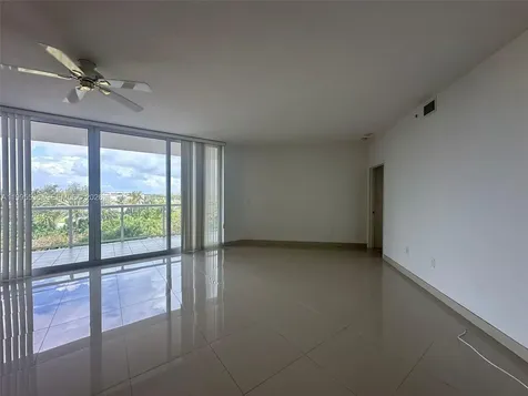 6001 N Ocean Drive Hollywood FL 33019