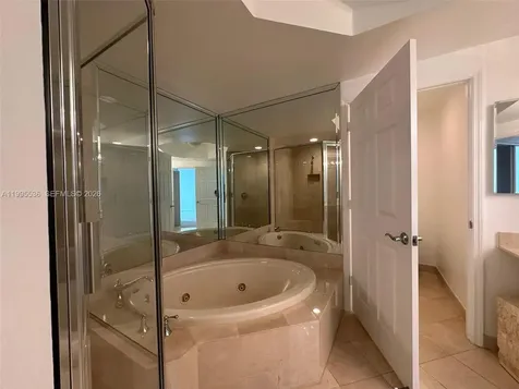6001 N Ocean Drive Hollywood FL 33019